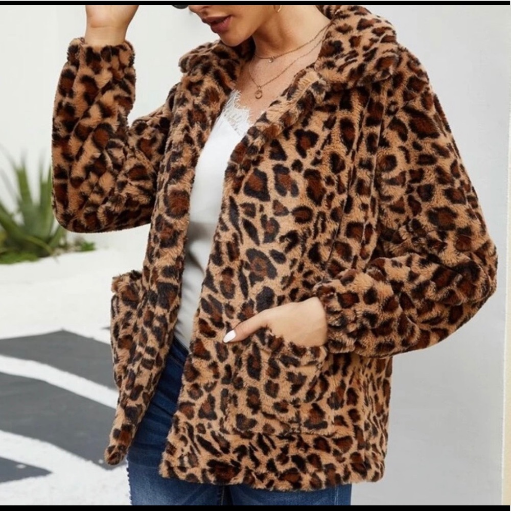 Leopard Teddy Jacket - Picture 2 of 5